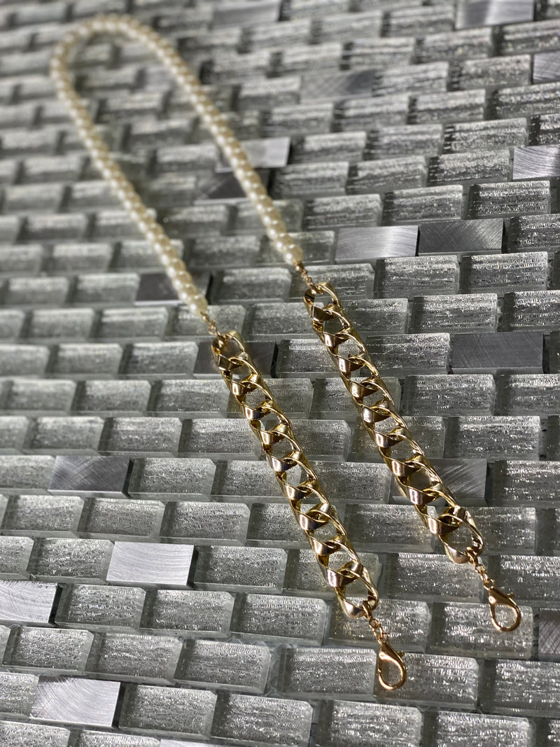 Pearl + Gold Link Mask Chain